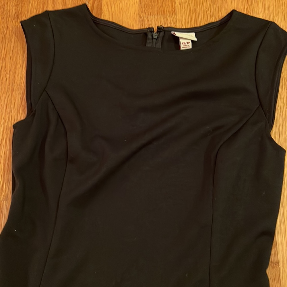🧚🏻‍♀️Merona - Little Black Dress - Picture 2 of 3